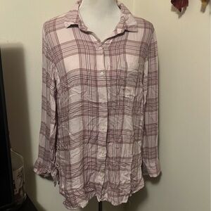 Old Navy Pink and White Relaxed Button Down Shirt